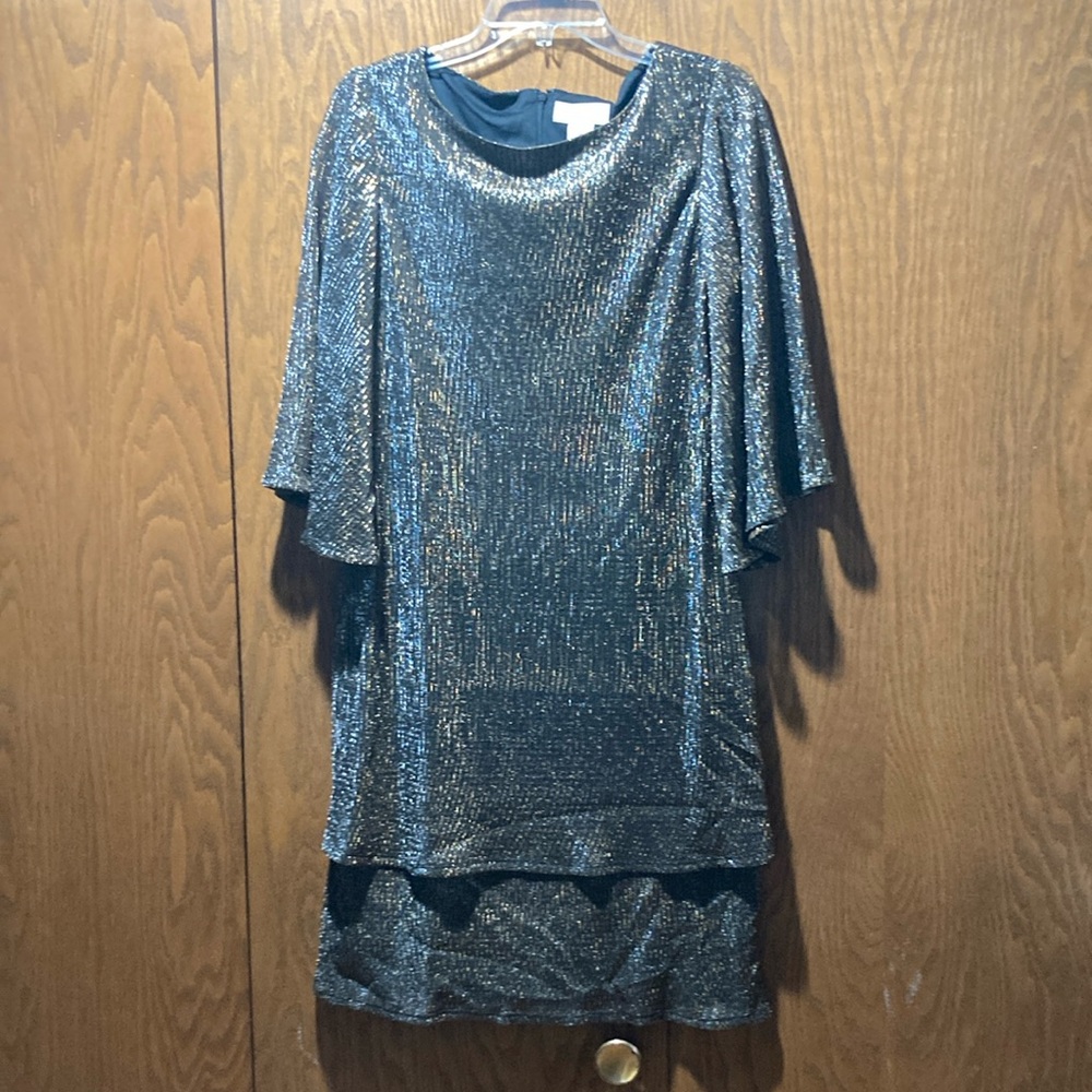 Draper and Damon’s Copper/Silver/Black Shimmer dress with bell sleeves. Size L.